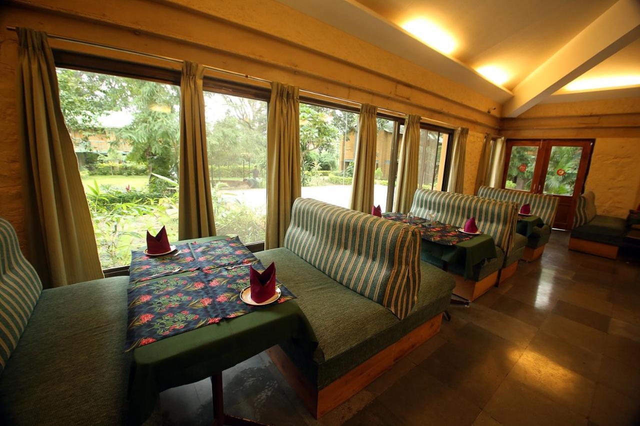 Mpt White Tiger Forest Lodge Tala  Exterior photo