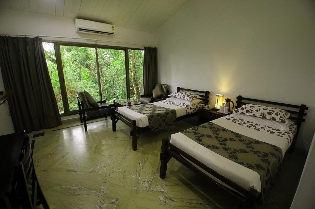 Mpt White Tiger Forest Lodge Tala  Exterior photo